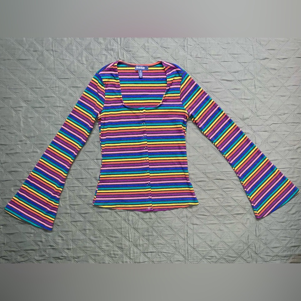 MODCLOTH "Lost In Love" Retro Bell-Sleeve Top, LIKE NEW, Size Medium - Picture 6 of 14